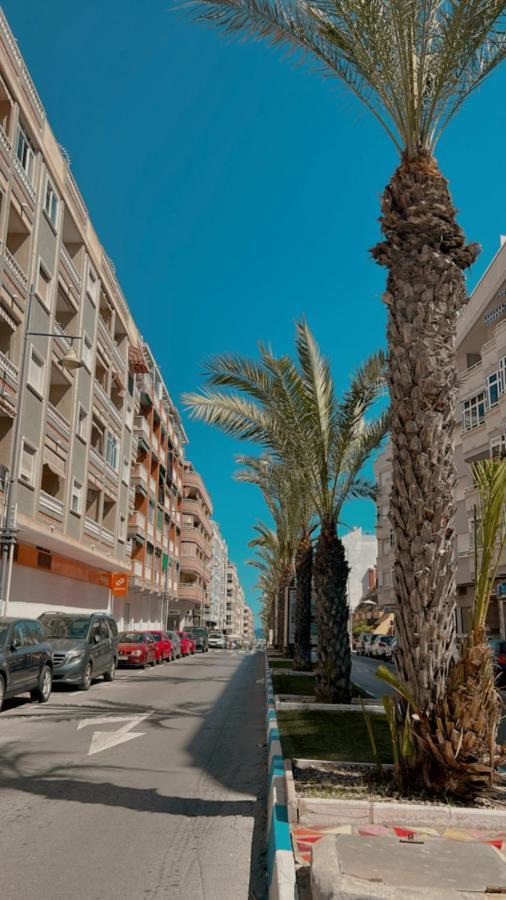 Apartamento Playa Del Cura Torrevieja Eksteriør billede